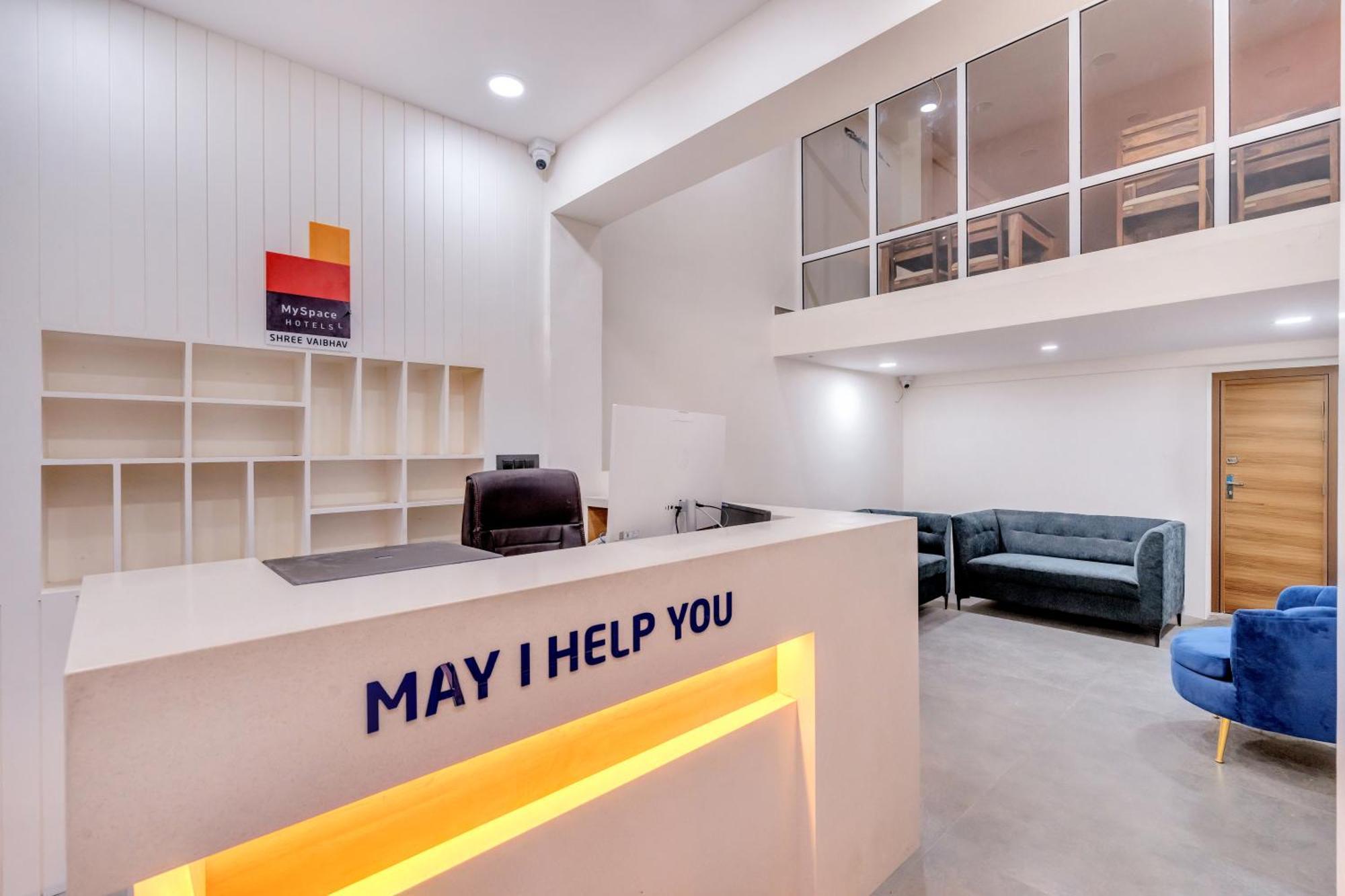 Myspace Hotel Shree Vaibhav Нагпур Экстерьер фото